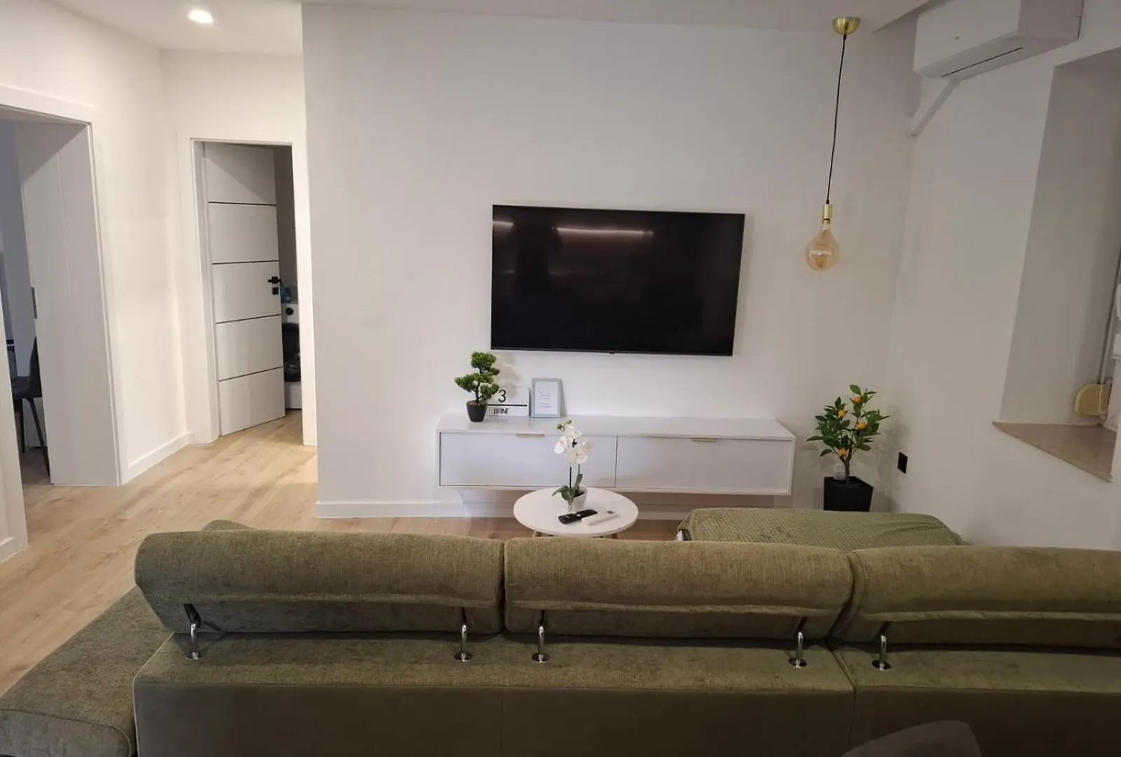 아파트 Apartman Ladini Lana 스타리그라드 파클레니차