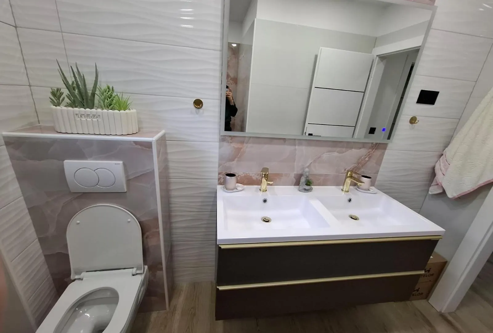 아파트 Apartman Ladini Lana 스타리그라드 파클레니차